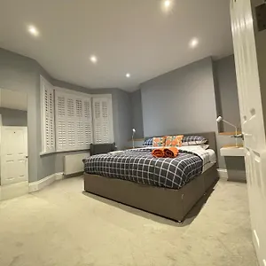 Homestay In Greenwich Near The O2, London